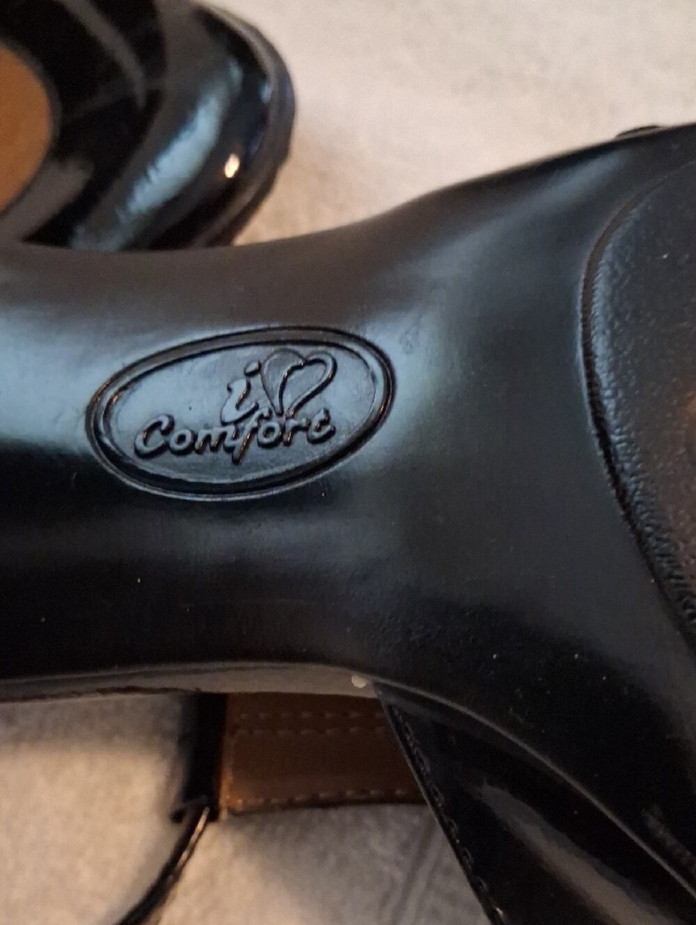 Comfortiva Black Patent T-Strap Platform Heels - Picture 3 of 9